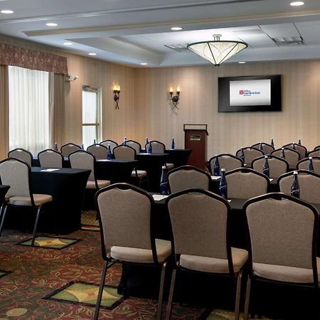 Hilton Garden Inn Riverhead Exterior photo
