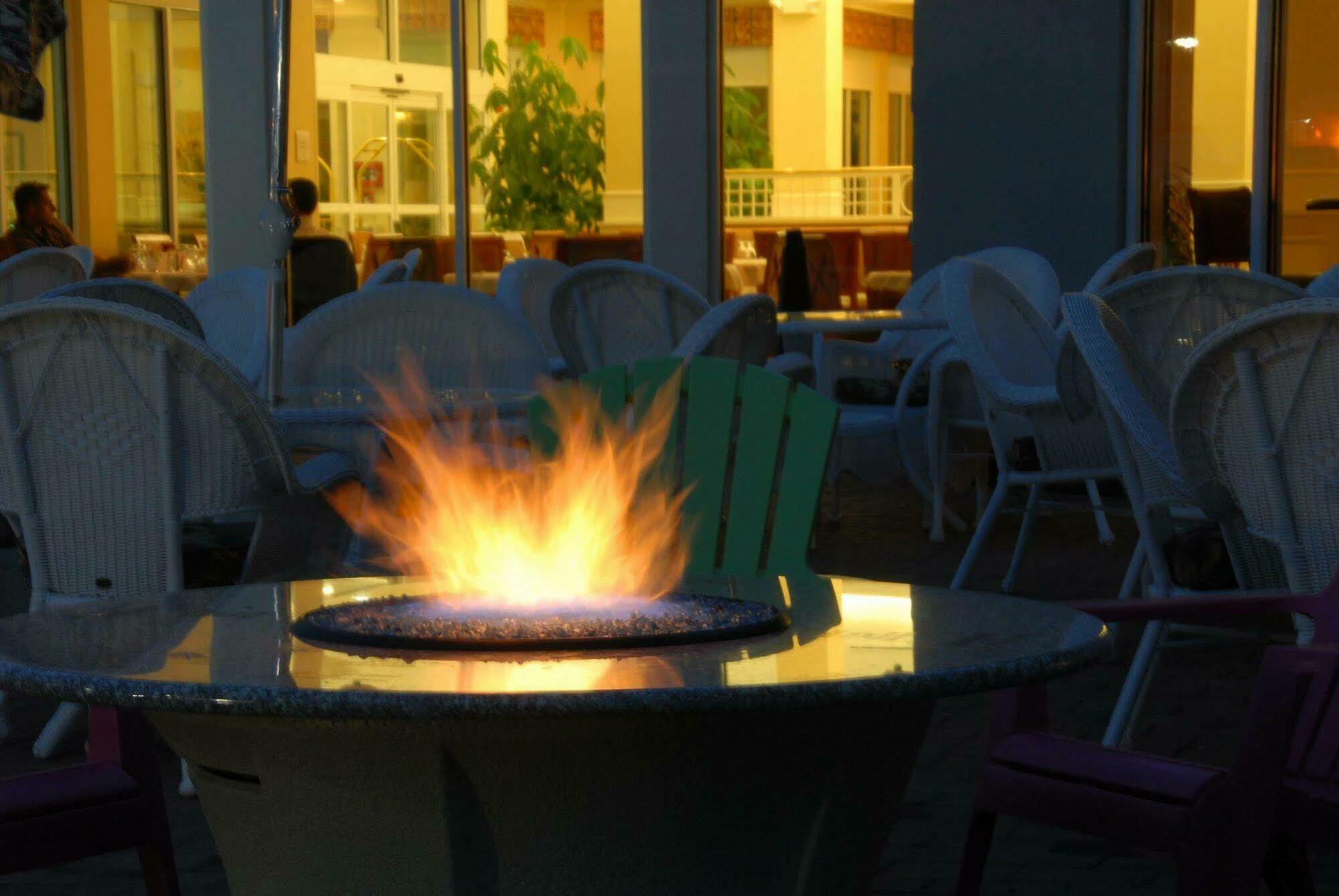 Hilton Garden Inn Riverhead Facilities photo